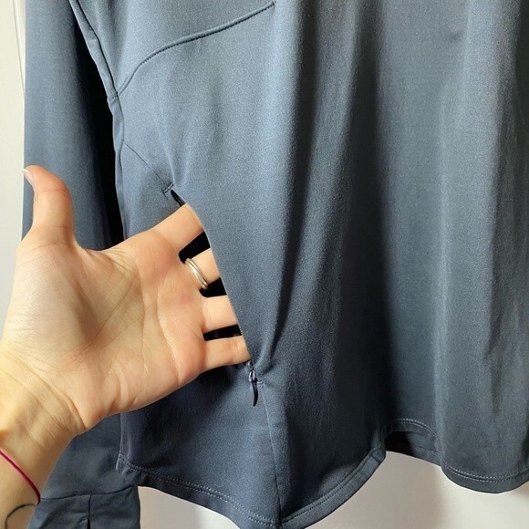 ATHLETA Malibu Half Zip Active Hike Jacket Pullover in Grey/Red Sz Medium - Picture 10 of 14